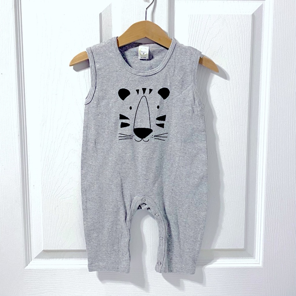 Tesa Babe Tiger Infant Romper / Gray / NWT